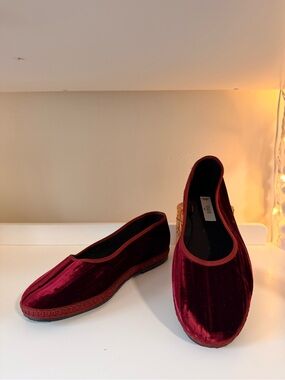 Viani Milano Velvet Slip-On Flats in Deep Burgundy